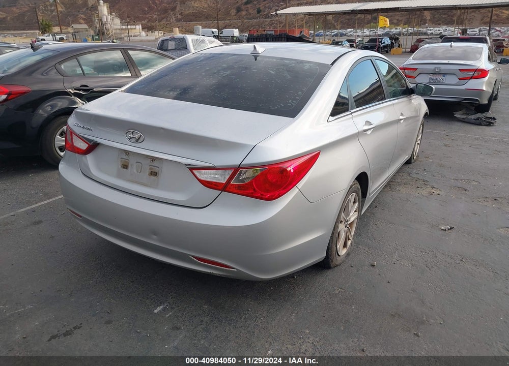 2013 HYUNDAI SONATA GLS VIN: 5NPEB4AC4DH719700