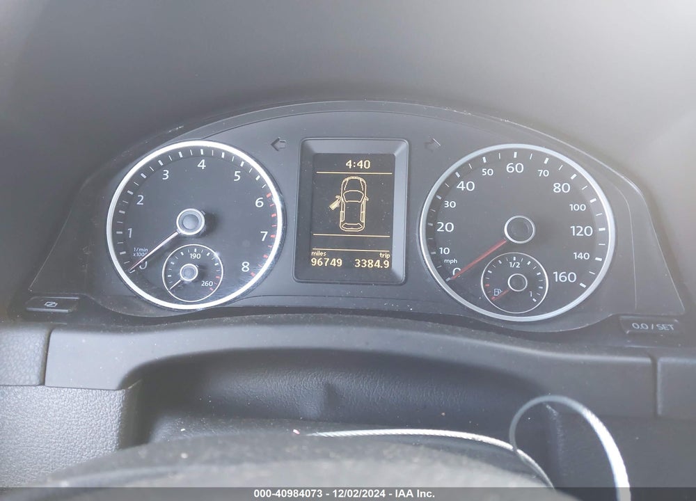 2011 VOLKSWAGEN TIGUAN SE VIN: WVGAV7AX7BW505961