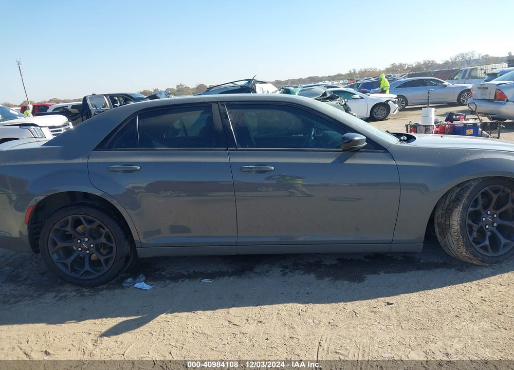 2019 CHRYSLER 300 TOURING VIN: 2C3CCAAG5KH614230