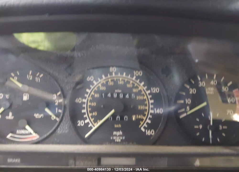 1984 MERCEDES-BENZ 500 SEC VIN: WDBCA44A7EA067599