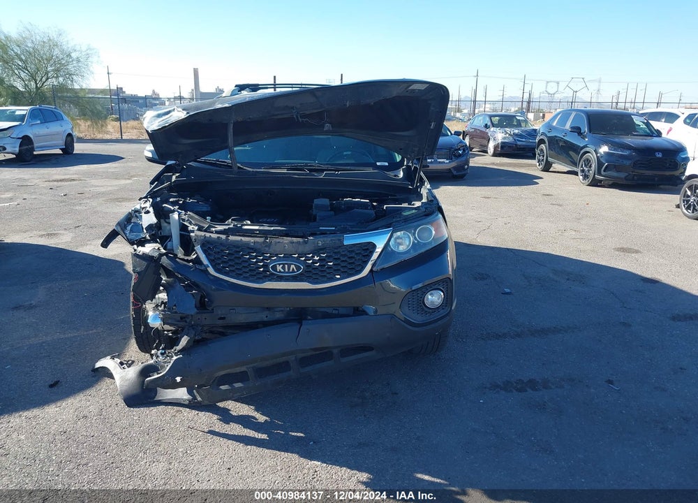 2012 KIA SORENTO LX VIN: 5XYKT4A63CG239213