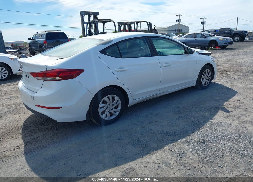 2018 HYUNDAI ELANTRA VIN: 5NPD74LF4JH302402