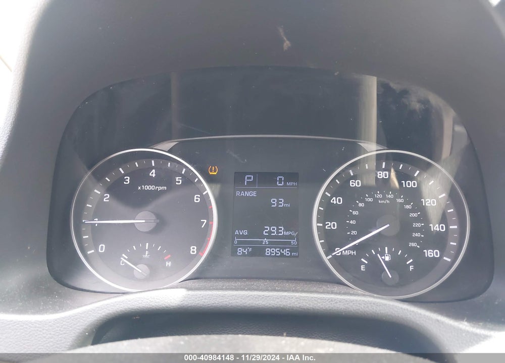 2018 HYUNDAI ELANTRA VIN: 5NPD74LF4JH302402