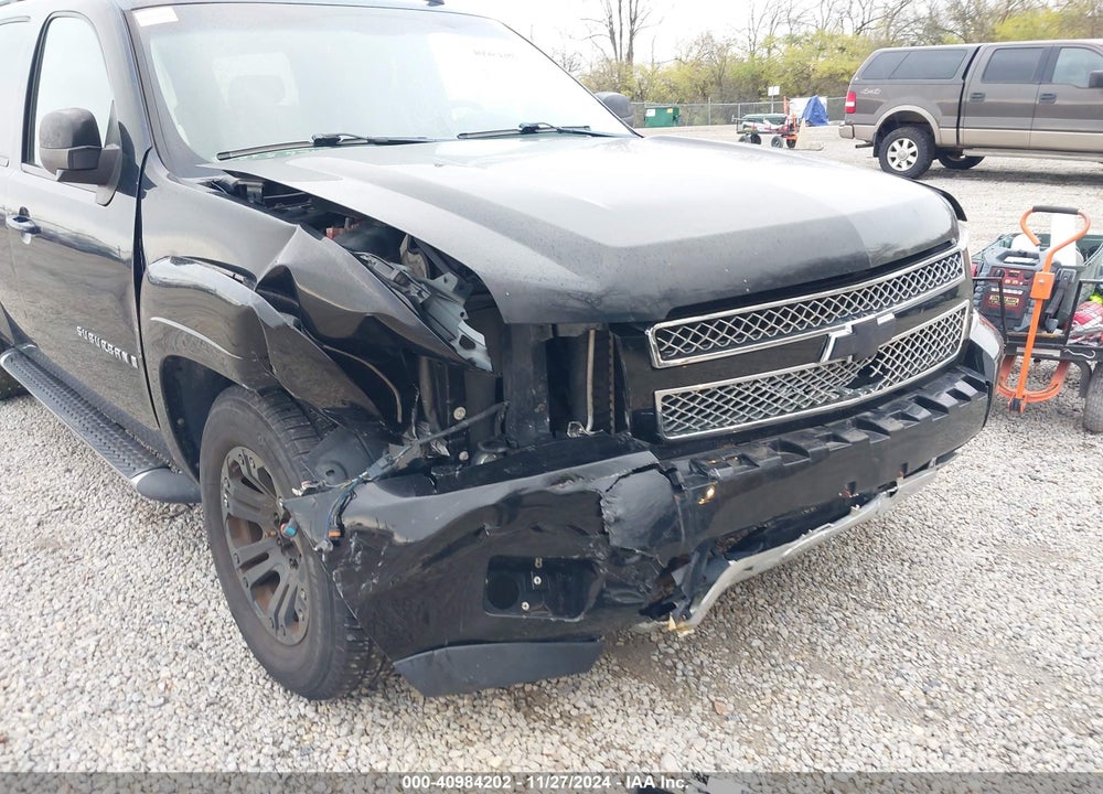 2009 CHEVROLET SUBURBAN 1500 LT2 VIN: 1GNFC26039R207468