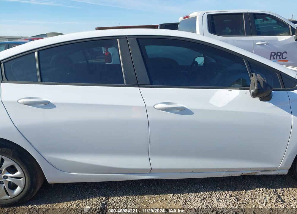 2019 CHEVROLET CRUZE LS VIN: 1G1BC5SM5K7129741