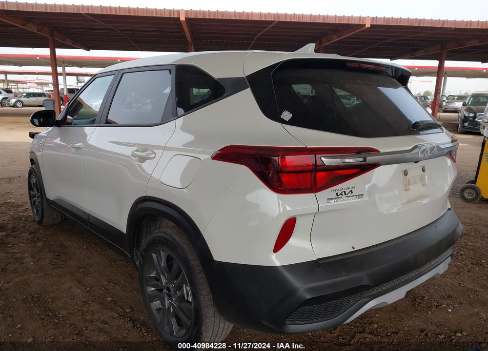 2023 KIA SELTOS LX VIN: KNDEPCAA6P7367478