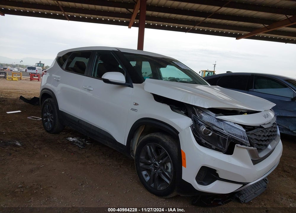 2023 KIA SELTOS LX VIN: KNDEPCAA6P7367478