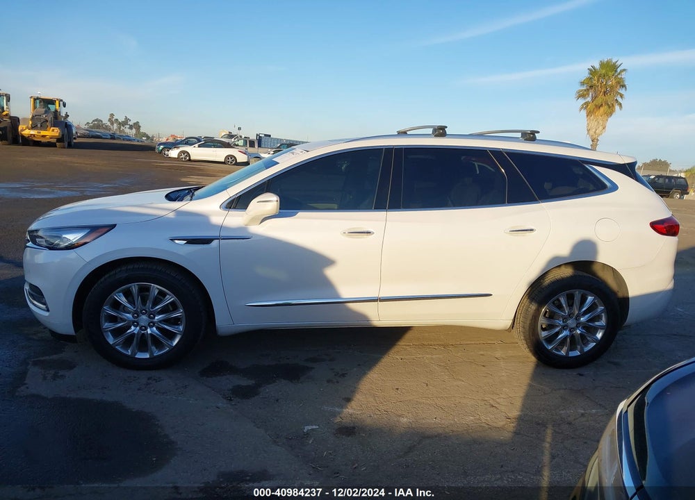 2018 BUICK ENCLAVE PREMIUM VIN: 5GAERCKW0JJ263973