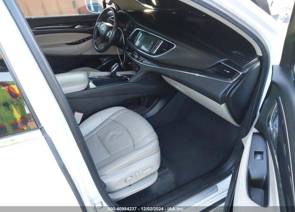 2018 BUICK ENCLAVE PREMIUM VIN: 5GAERCKW0JJ263973
