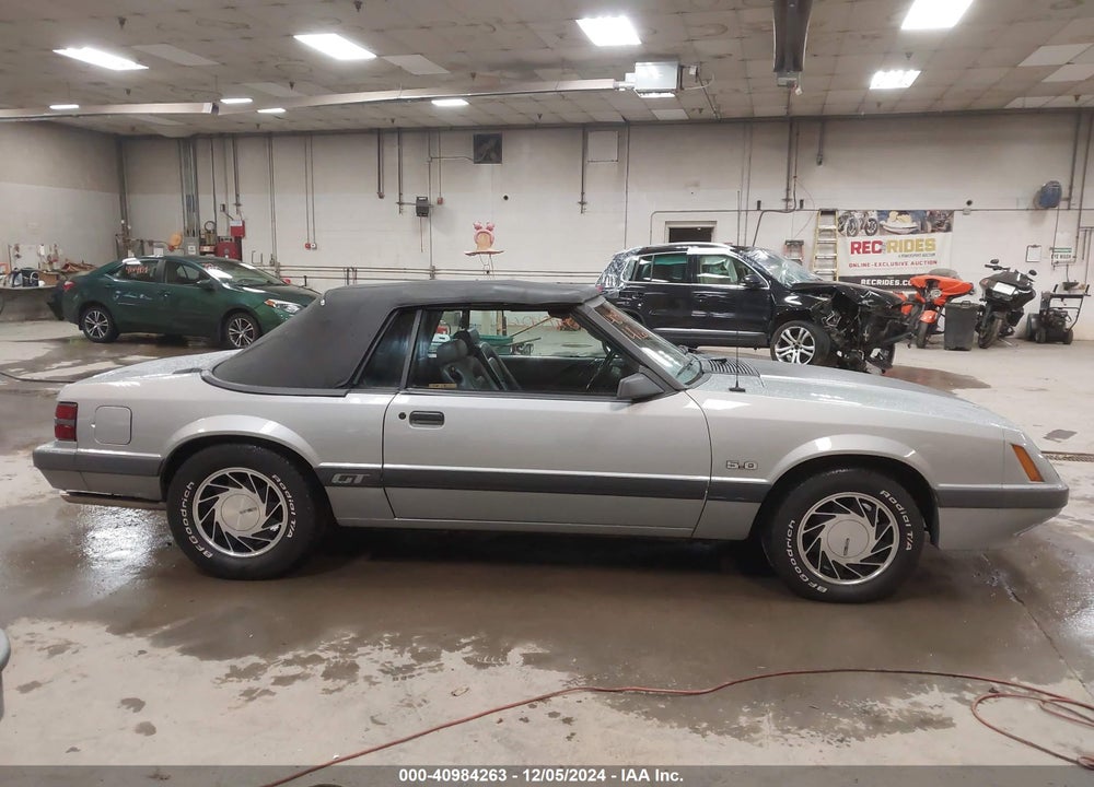 1985 FORD MUSTANG LX/GT VIN: 1FABP27M3FF214095