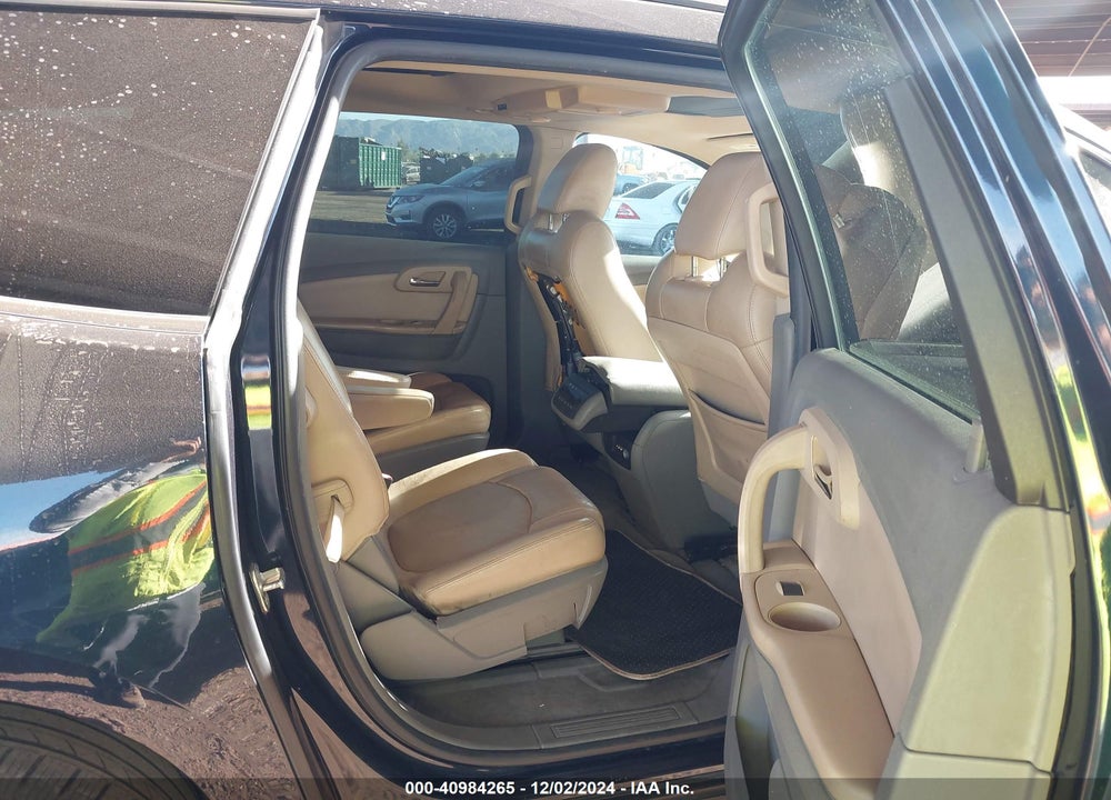 2010 CHEVROLET TRAVERSE LT VIN: 1GNLRGED7AJ264729