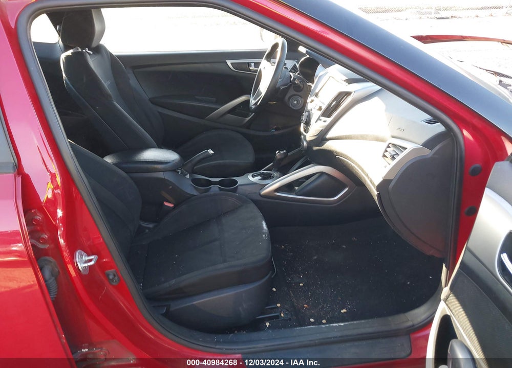 2017 HYUNDAI VELOSTER VIN: KMHTC6ADXHU306177