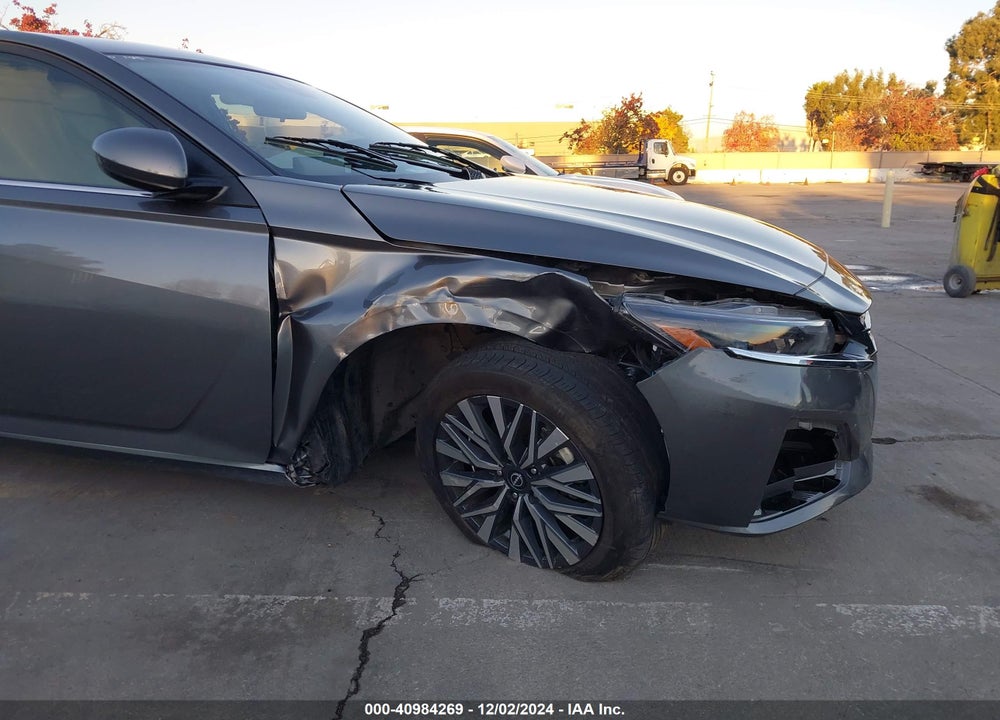 2023 NISSAN ALTIMA SV FWD VIN: 1N4BL4DV9PN368743