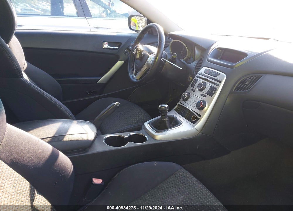2010 HYUNDAI GENESIS VIN: KMHHT6KD1AU026786