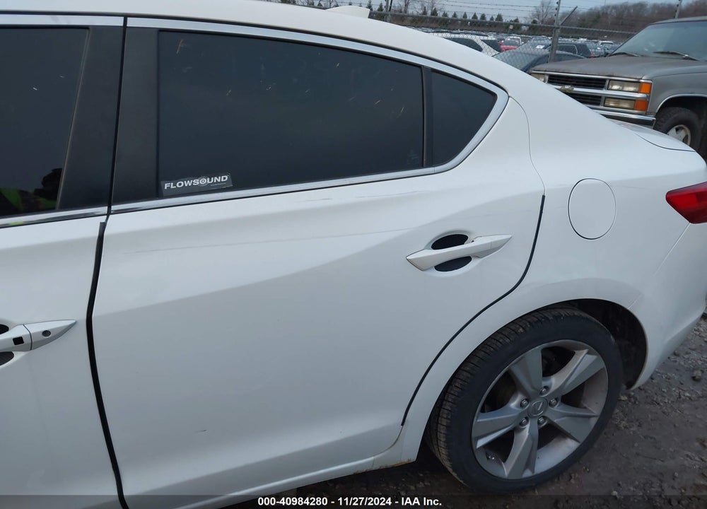 2014 ACURA ILX 2.0L VIN: 19VDE1F39EE014500
