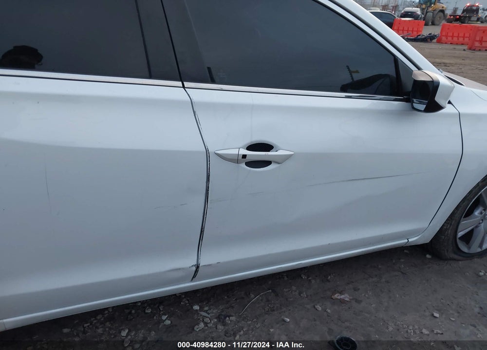 2014 ACURA ILX 2.0L VIN: 19VDE1F39EE014500