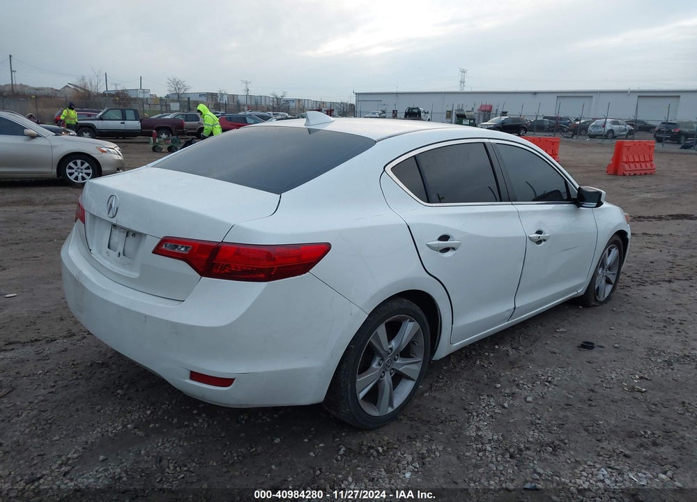 2014 ACURA ILX 2.0L VIN: 19VDE1F39EE014500
