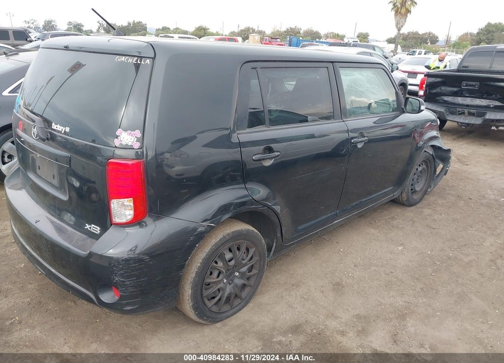 2015 SCION XB VIN: JTLZE4FE8FJ075331