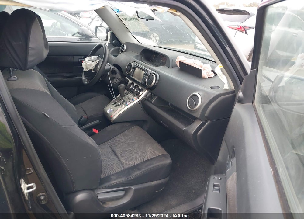 2015 SCION XB VIN: JTLZE4FE8FJ075331
