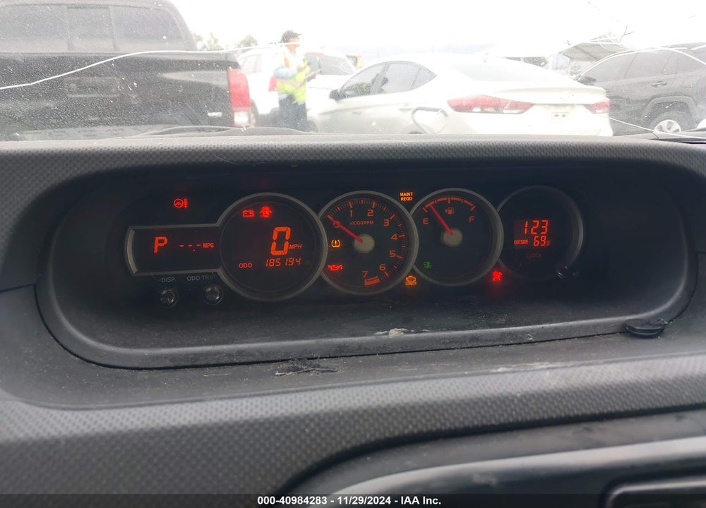 2015 SCION XB VIN: JTLZE4FE8FJ075331