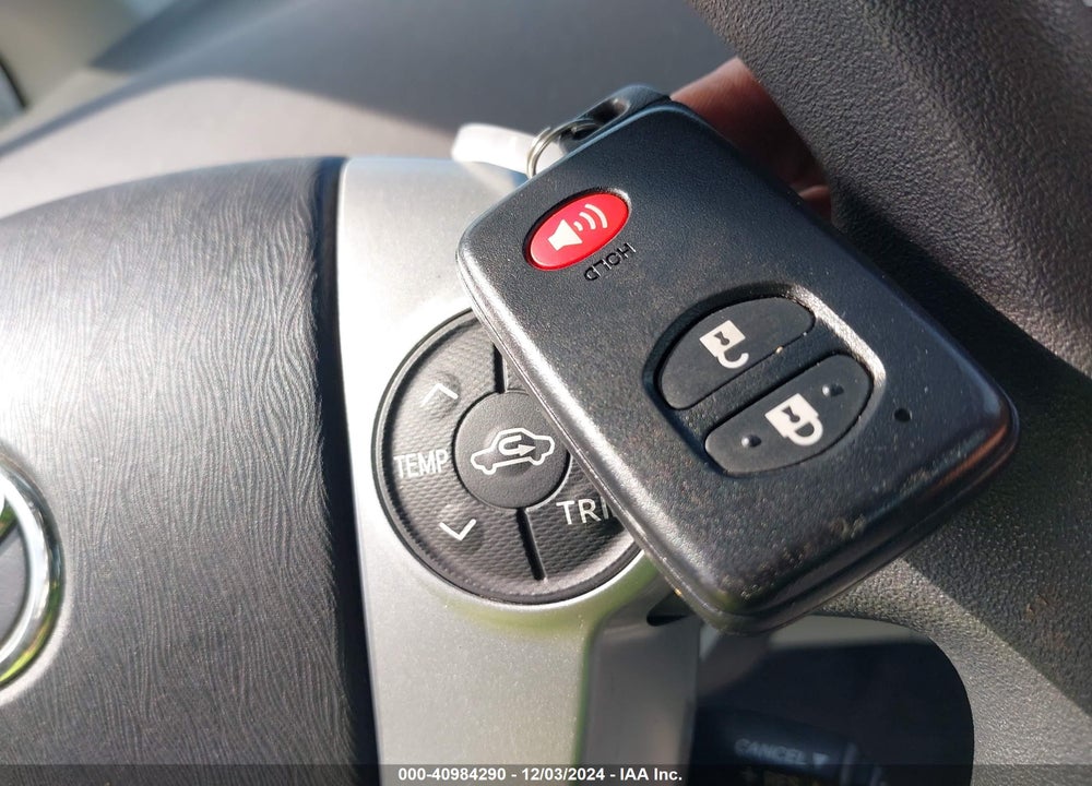 2015 TOYOTA PRIUS TWO VIN: JTDKN3DU4F1913601