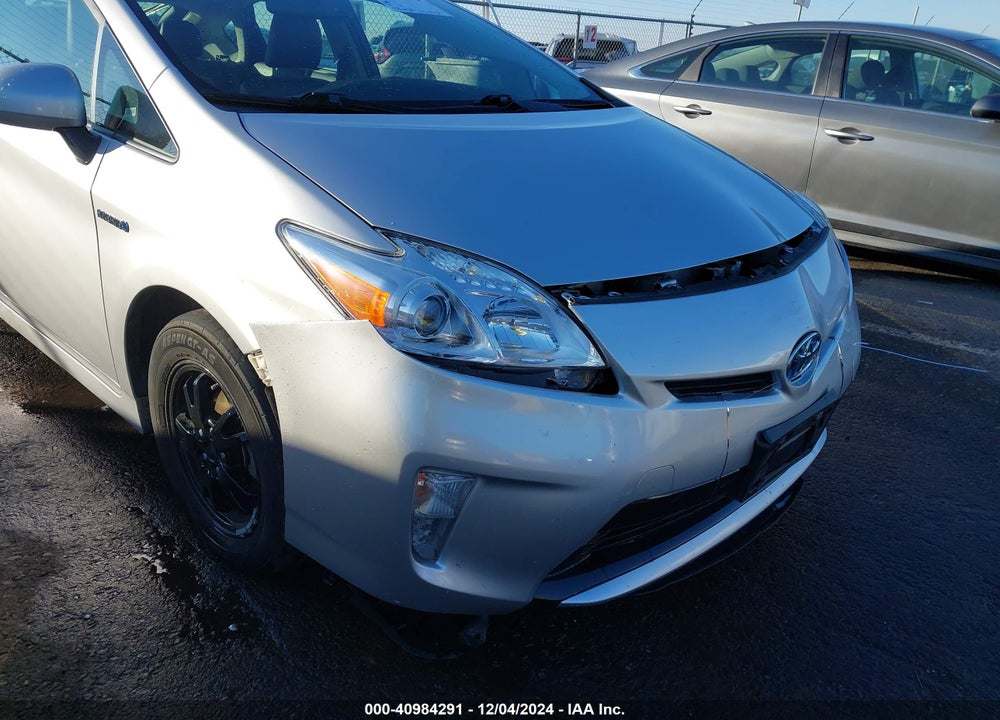 2013 TOYOTA PRIUS FOUR VIN: JTDKN3DU5D5643378