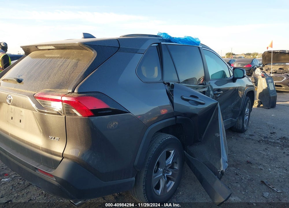 2023 TOYOTA RAV4 XLE VIN: 2T3W1RFV4PW242083