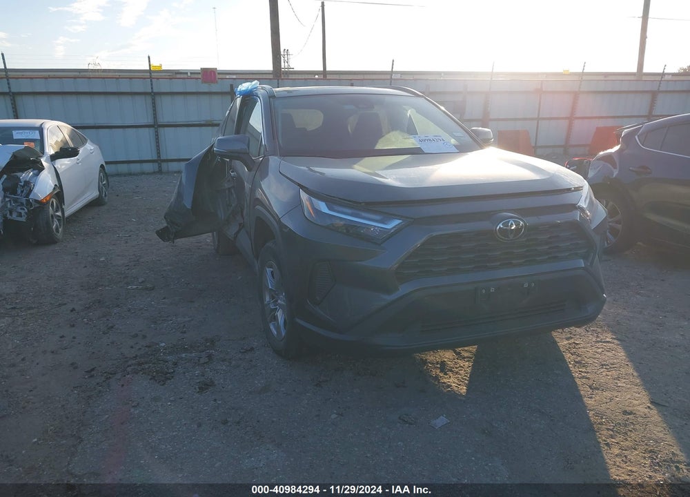 2023 TOYOTA RAV4 XLE VIN: 2T3W1RFV4PW242083
