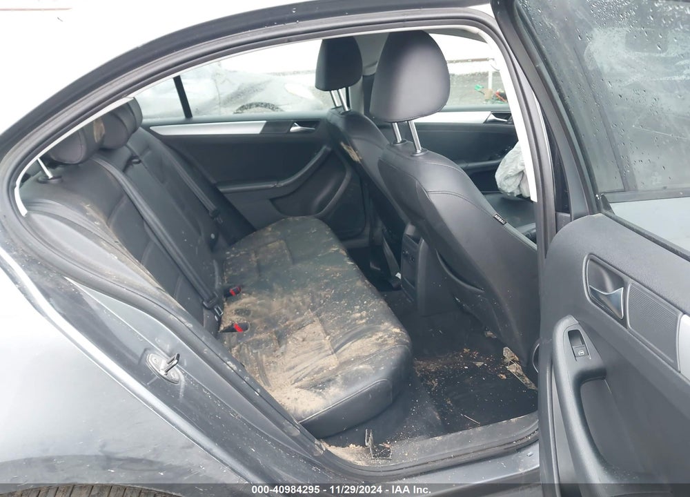 2011 VOLKSWAGEN JETTA 2.0L TDI VIN: 3VWLL7AJ0BM049992