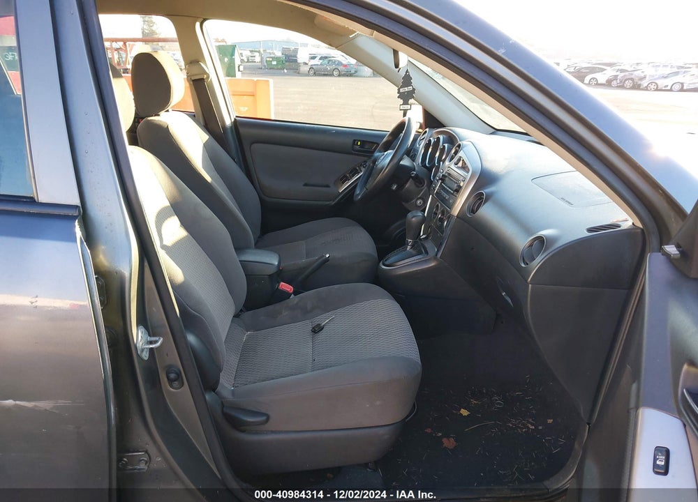 2007 TOYOTA MATRIX VIN: 2T1KR32E37C682428