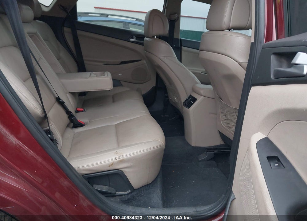 2017 HYUNDAI TUCSON SE PLUS VIN: KM8J3CA43HU421435