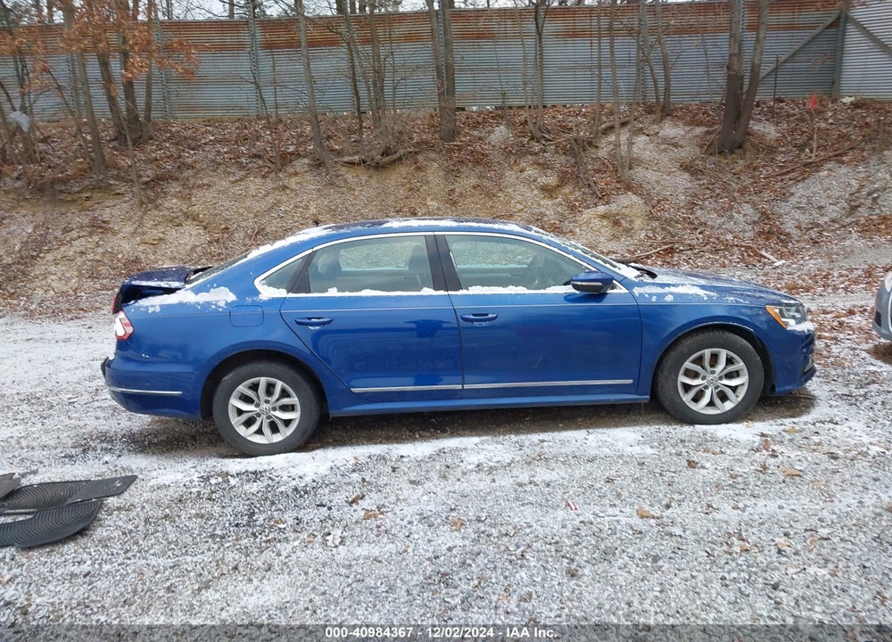 2016 VOLKSWAGEN PASSAT 1.8T S VIN: 1VWAT7A3XGC052142