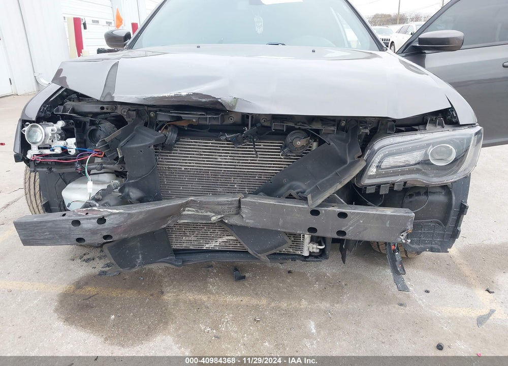 2020 CHRYSLER 300 300S VIN: 2C3CCABG2LH158851