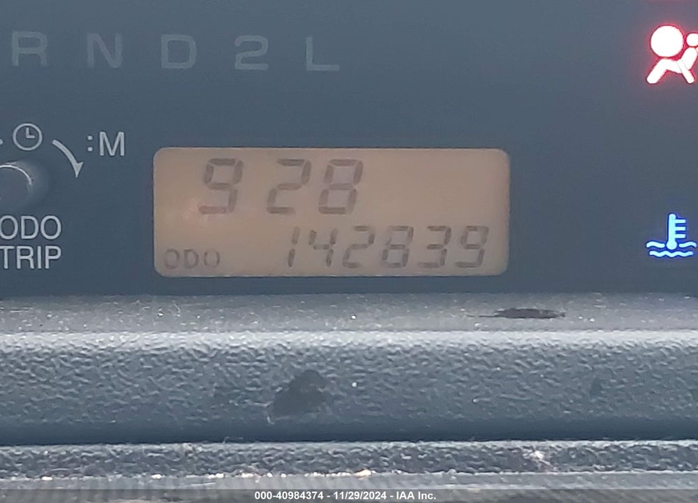 2005 SCION XB VIN: JTLKT324450217791