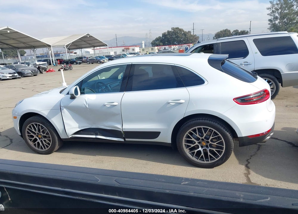 2017 PORSCHE MACAN S VIN: WP1AB2A51HLB16689