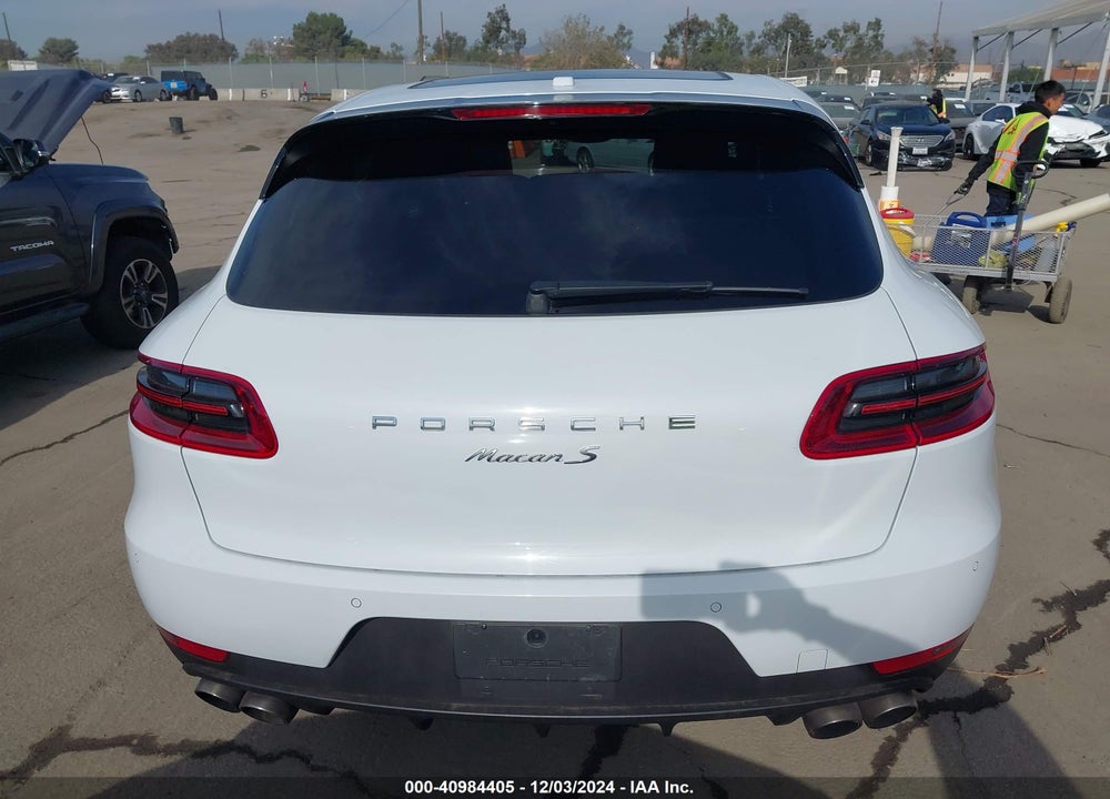 2017 PORSCHE MACAN S VIN: WP1AB2A51HLB16689