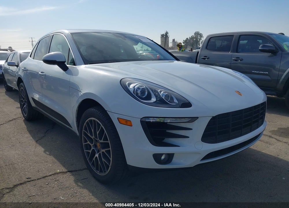 2017 PORSCHE MACAN S VIN: WP1AB2A51HLB16689