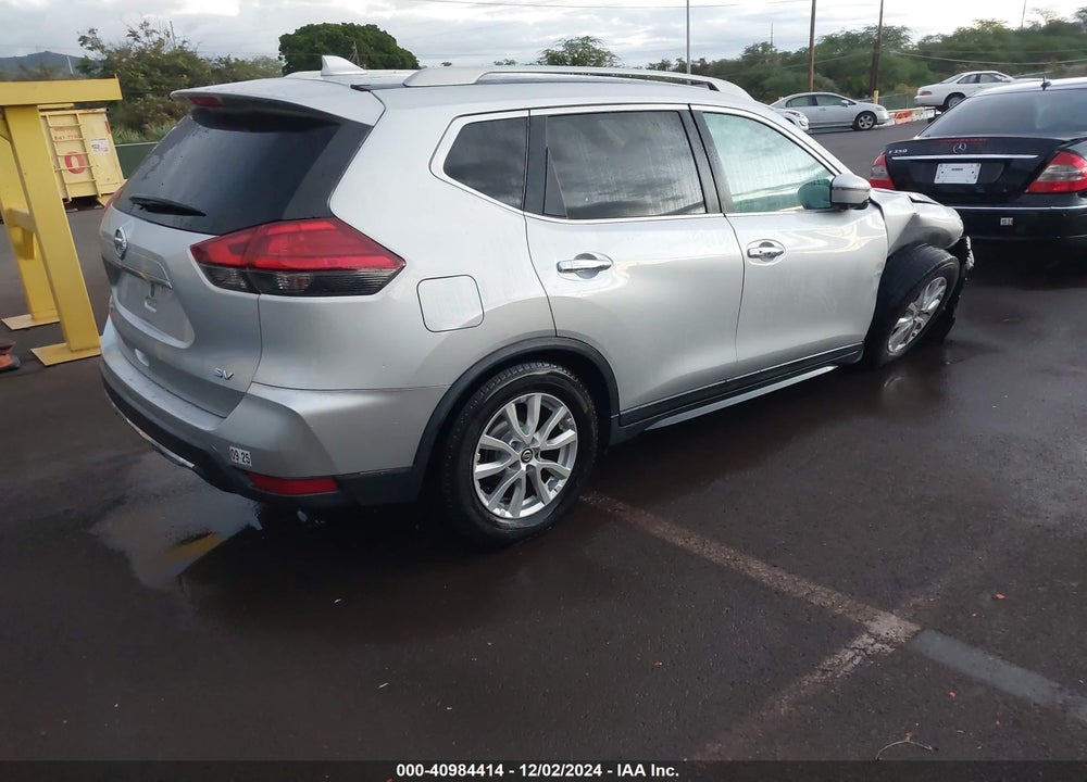2017 NISSAN ROGUE SV VIN: 5N1AT2MT6HC787067