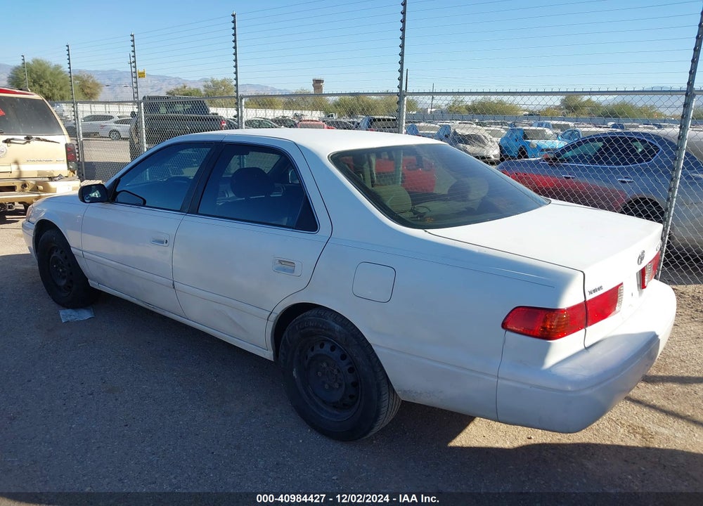 2001 TOYOTA CAMRY LE VIN: 4T1BG22K71U764741