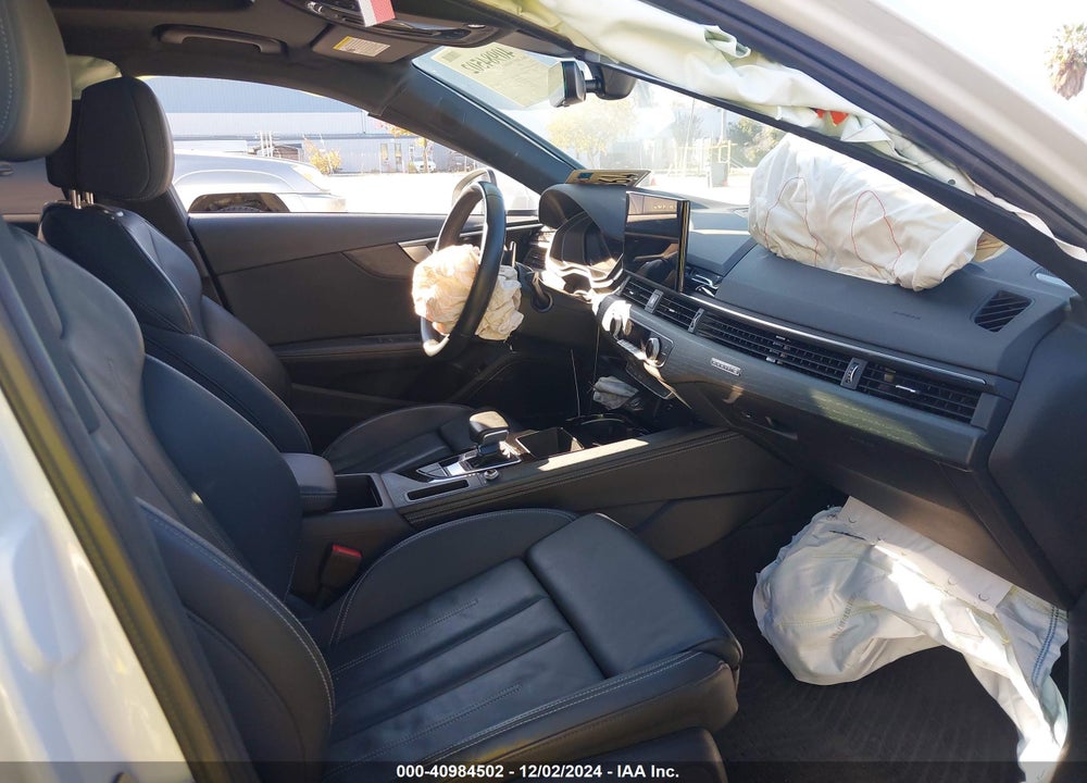2022 AUDI A4 VIN: WAUEAAF4XNN007354