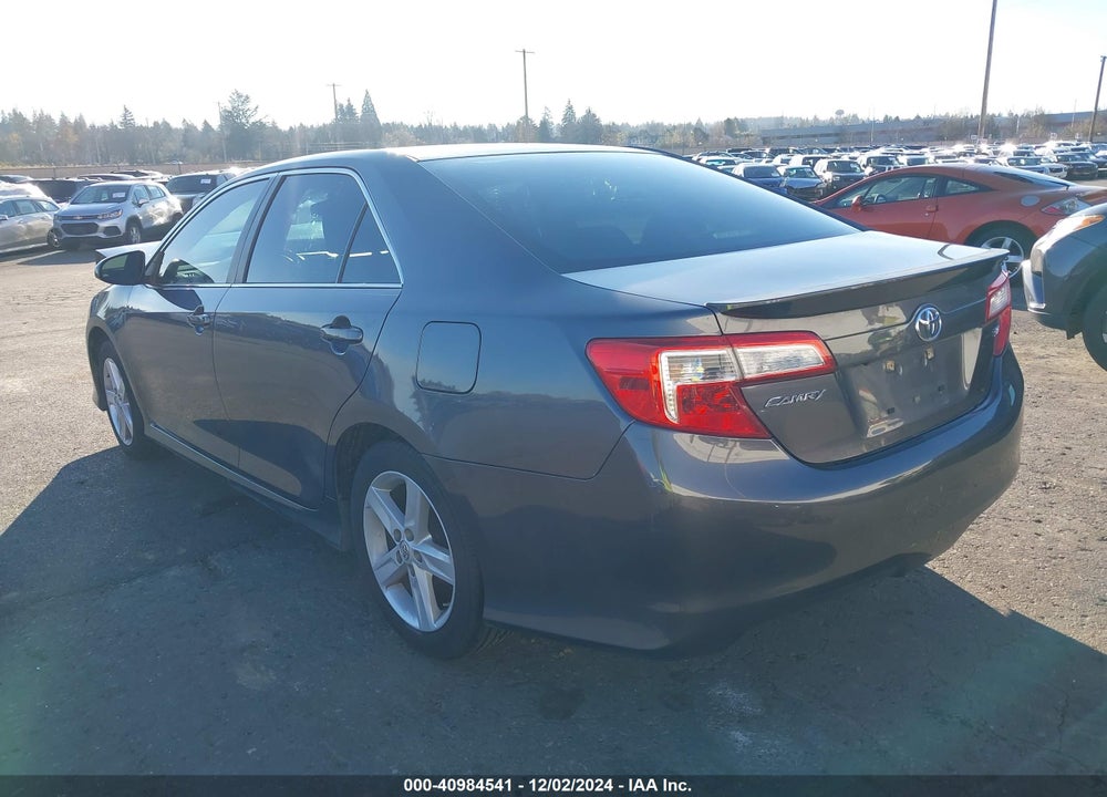 2014 TOYOTA CAMRY SE VIN: 4T1BF1FK5EU430043