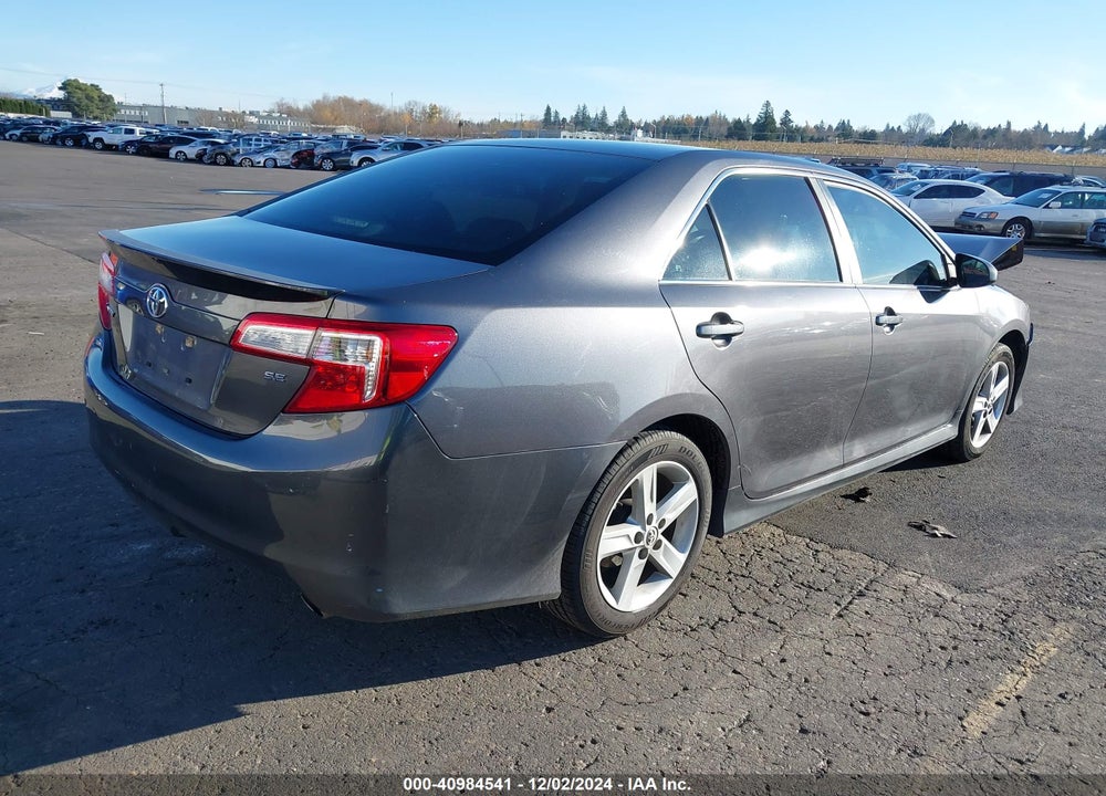 2014 TOYOTA CAMRY SE VIN: 4T1BF1FK5EU430043