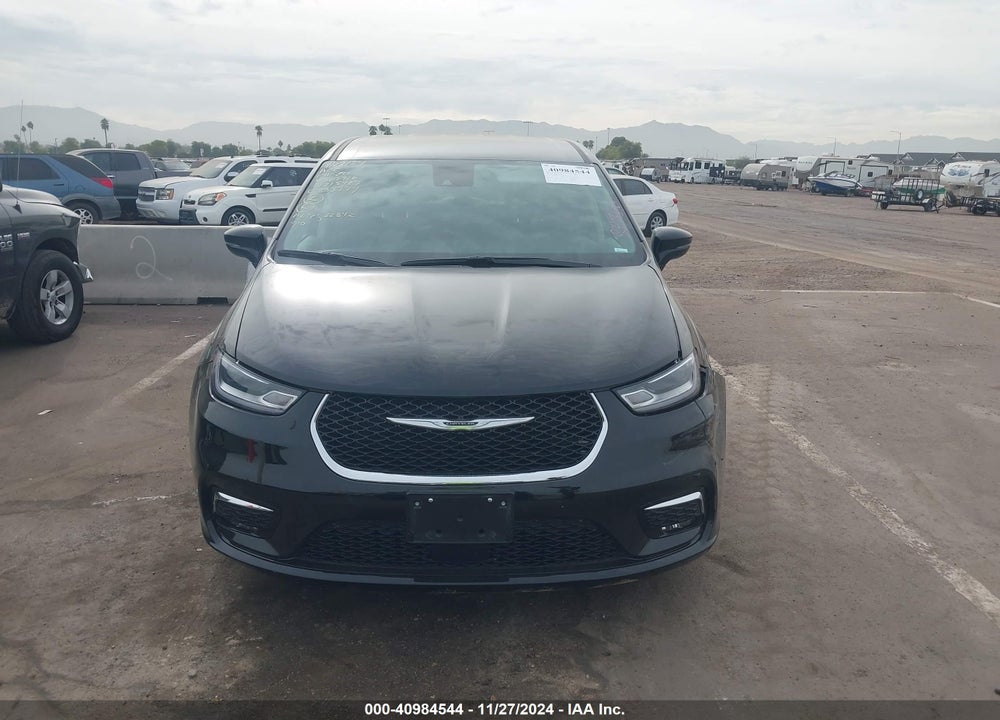 2024 CHRYSLER PACIFICA TOURING L VIN: 2C4RC1BG1RR162916