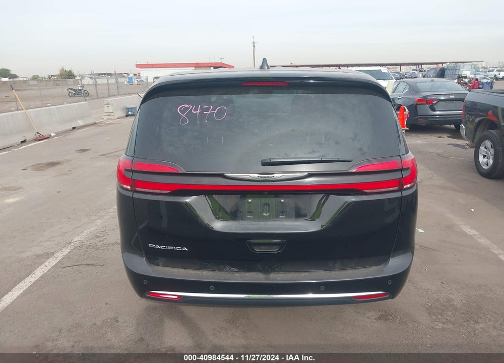 2024 CHRYSLER PACIFICA TOURING L VIN: 2C4RC1BG1RR162916