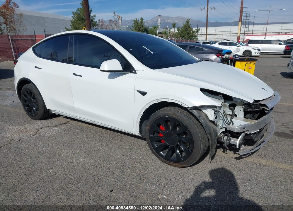 2021 TESLA MODEL Y LONG RANGE DUAL MOTOR ALL-WHEEL DRIVE VIN: 5YJYGDEE0MF161935