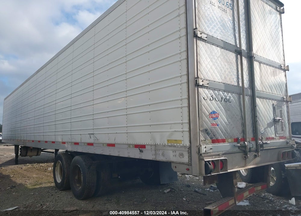 2012 UTILITY TRAILER MFG --- VIN: 1UYVS2536CM377316