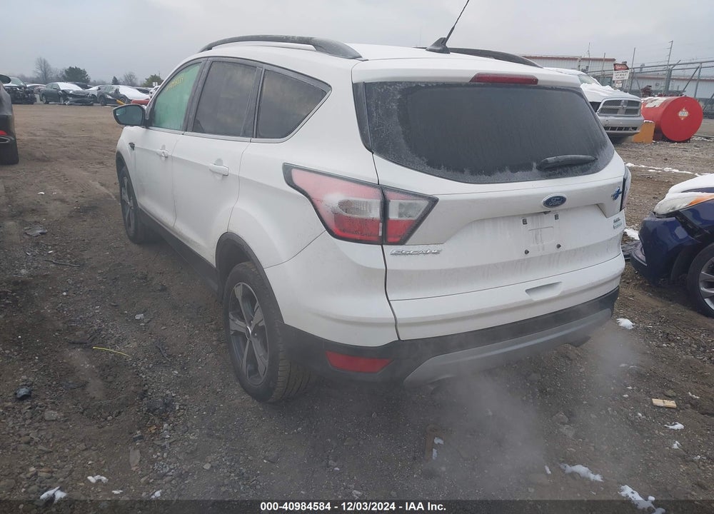 2018 FORD ESCAPE SEL VIN: 1FMCU0HD2JUD26185