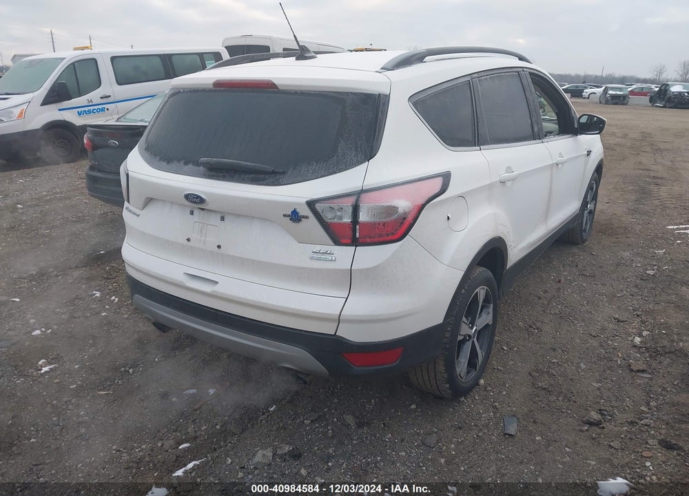 2018 FORD ESCAPE SEL VIN: 1FMCU0HD2JUD26185