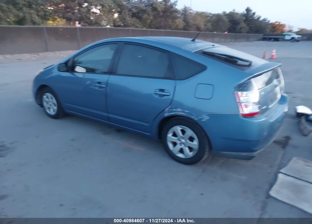 2005 TOYOTA PRIUS VIN: JTDKB20U157012304