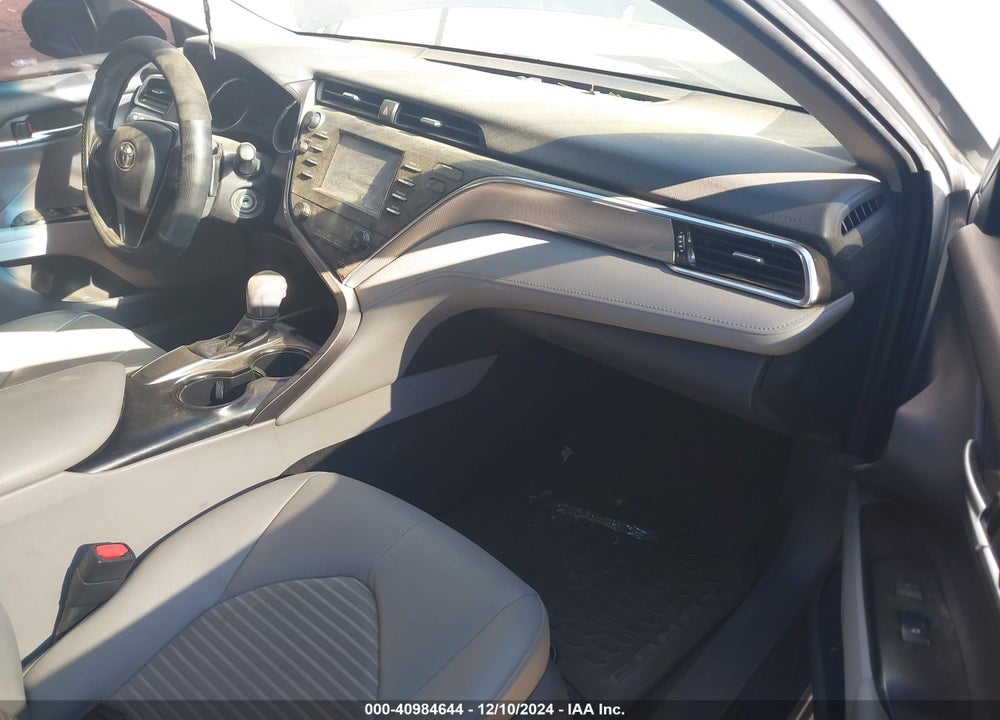 2018 TOYOTA CAMRY SE VIN: 4T1B11HK6JU625980